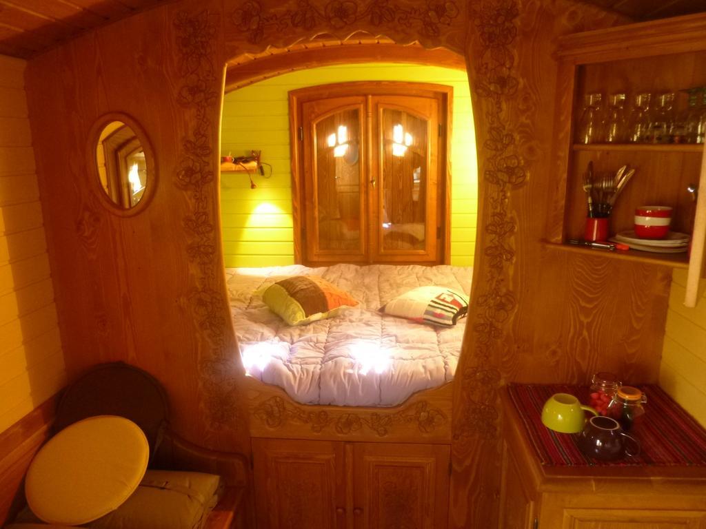 La Roulotte De Pommette Et Billy La Hoguette Quarto foto